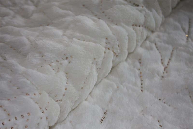 Pelush baxmal materiali